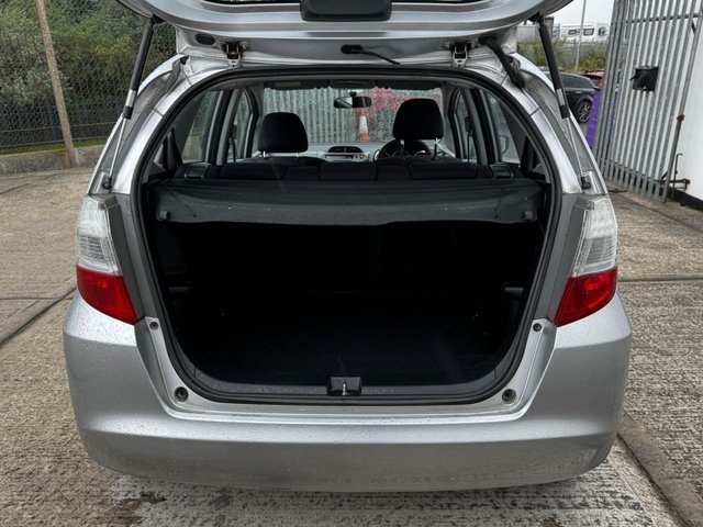 2009 Honda Jazz 1.4L Es 5dr - Photo 5