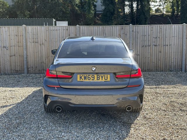 2019 BMW 3 SERIES - Photo 4