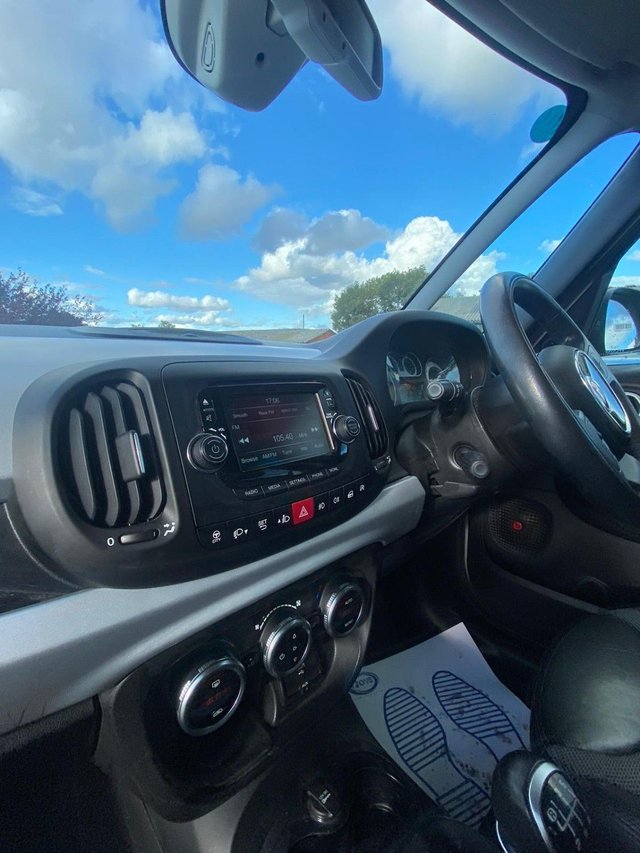 2014 FIAT 500L - Photo 11