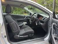 USED 2004 04 HONDA CIVIC 1.6 i-VTEC SE Hatchback 3dr Petrol Automatic (169 g/km, 108 bhp) 