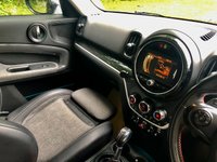 USED 2017 67 MINI COUNTRYMAN 2.0 Cooper S SUV 5dr Petrol Auto Euro 6 (s/s) (192 ps)2 OWNERS WITH EXCELLENT SERVICE HISTORY//AIRCON //HEATED SEATS//ALLOYS//REAR PARKING SENSORS//SPORTS SEATS//NEW TYRES ALL-ROUND//ULEZ COMPLIANT//NEW STOP-START BATTERY JUST REPLACED Petrol Auto Euro 6 (s/s) (192 ps)2 OWNERS WITH EXCELLENT SERVICE HISTORY//CHILLI PACK//AIRCON //HEATED SEATS//ALLOYS//REAR PARKING SENSORS//SPORTS SEATS//NEW TYRES ALL-ROUND//ULEZ COMPLIANT