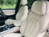USED 2017 66 BMW X5 3.0 40d M Sport SUV 5dr Diesel Auto xDrive Euro 6 (s/s) (313 ps) 7-SEATER-BIG SPEC-PAN ROOF//WHITE LEATHER//REAR SEAT SCREENS WITH BLUETOOTH ENTERTAINMENT//REAR CAMERA//M SPORT BODYSTYLING//ADAPTIVE M-SPORT SUSPENSION//RECENT NEW TYRES AND BRAKES//STUNNING CONDITION INSIDE AND OUT//LAST SERVICED MAY 2025 xDrive Euro 6 (s/s) (313 ps) 7-SEATER-BIG SPEC-PAN ROOF//WHITE LEATHER//REAR SEAT SCREENS WITH BLUETOOTH ENTERTAINMENT//REAR CAMERA//M SPORT BODYSTYLING//ADAPTIVE M-SPORT SUSPENSION//RECENT NEW TYRES AND BRAKES//STUNNING CONDITION INSIDE AND OUT//LAST SERVICED MAY 2025