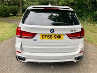 USED 2017 66 BMW X5 3.0 40d M Sport SUV 5dr Diesel Auto xDrive Euro 6 (s/s) (313 ps) 7-SEATER-BIG SPEC-PAN ROOF//WHITE LEATHER//REAR SEAT SCREENS WITH BLUETOOTH ENTERTAINMENT//REAR CAMERA//M SPORT BODYSTYLING//ADAPTIVE M-SPORT SUSPENSION//RECENT NEW TYRES AND BRAKES//STUNNING CONDITION INSIDE AND OUT//LAST SERVICED MAY 2025 xDrive Euro 6 (s/s) (313 ps) 7-SEATER-BIG SPEC-PAN ROOF//WHITE LEATHER//REAR SEAT SCREENS WITH BLUETOOTH ENTERTAINMENT//REAR CAMERA//M SPORT BODYSTYLING//ADAPTIVE M-SPORT SUSPENSION//RECENT NEW TYRES AND BRAKES//STUNNING CONDITION INSIDE AND OUT//LAST SERVICED MAY 2025