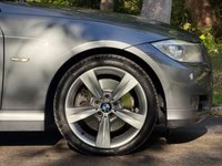 USED 2011 61 BMW 3 SERIES 3.0 325d SE Touring 5dr Diesel Steptronic Euro 5 (204 ps) 