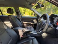 USED 2011 61 BMW 3 SERIES 3.0 325d SE Touring 5dr Diesel Steptronic Euro 5 (204 ps) 