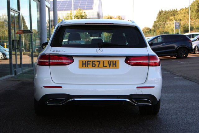 2017 MERCEDES-BENZ E-CLASS 2.0 E220d AMG Line Estate 5dr Diesel G-Tronic+ Euro 6 (s/s) (194 ps) - Photo 6