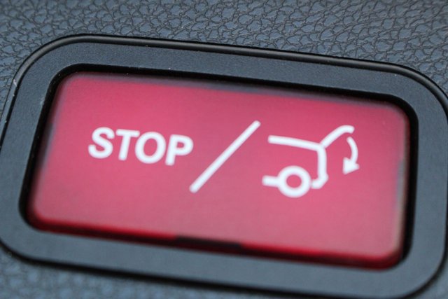 2017 MERCEDES-BENZ E-CLASS 2.0 E220d AMG Line Estate 5dr Diesel G-Tronic+ Euro 6 (s/s) (194 ps) - Photo 8