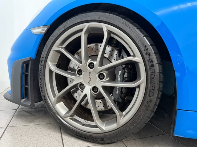 2023 Porsche 718 Cayman 4L Gt4 2dr - Photo 11