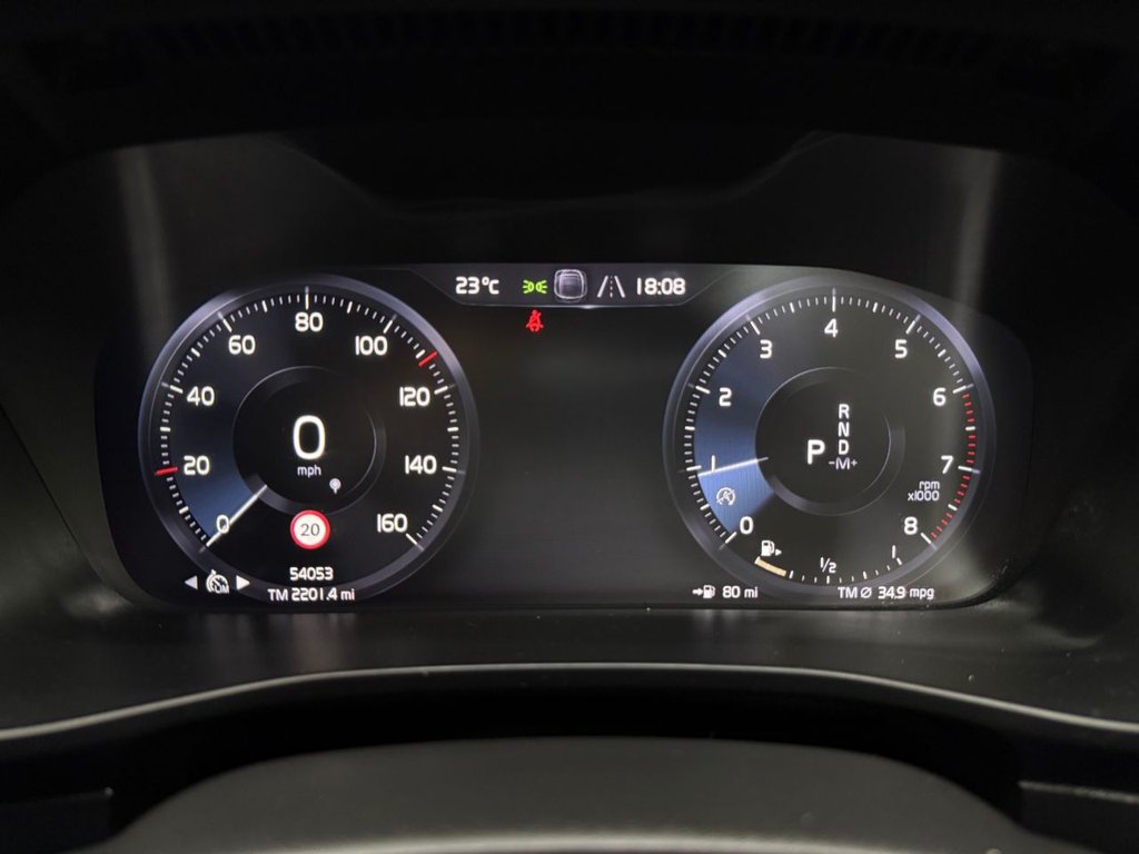 USED 2020 70 VOLVO XC40 1.5 T3 R-Design SUV 5dr Petrol Auto Euro 6 (s/s) (163 ps) NAV+FULL VOLVO M/D SERVICE HISTORY