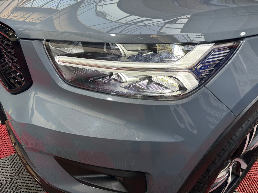 USED 2020 70 VOLVO XC40 1.5 T3 R-Design SUV 5dr Petrol Auto Euro 6 (s/s) (163 ps) NAV+FULL VOLVO M/D SERVICE HISTORY
