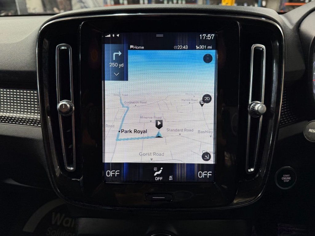 USED 2020 70 VOLVO XC40 1.5 T3 R-Design SUV 5dr Petrol Auto Euro 6 (s/s) (163 ps) NAV+FULL VOLVO M/D SERVICE HISTORY
