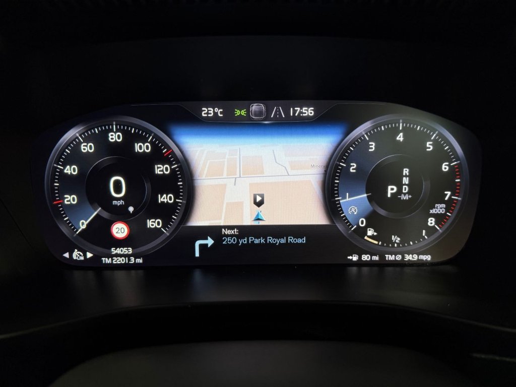 USED 2020 70 VOLVO XC40 1.5 T3 R-Design SUV 5dr Petrol Auto Euro 6 (s/s) (163 ps) NAV+FULL VOLVO M/D SERVICE HISTORY