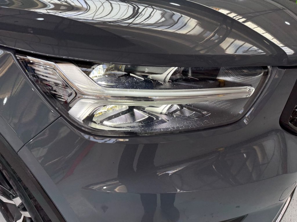 USED 2020 70 VOLVO XC40 1.5 T3 R-Design SUV 5dr Petrol Auto Euro 6 (s/s) (163 ps) NAV+FULL VOLVO M/D SERVICE HISTORY