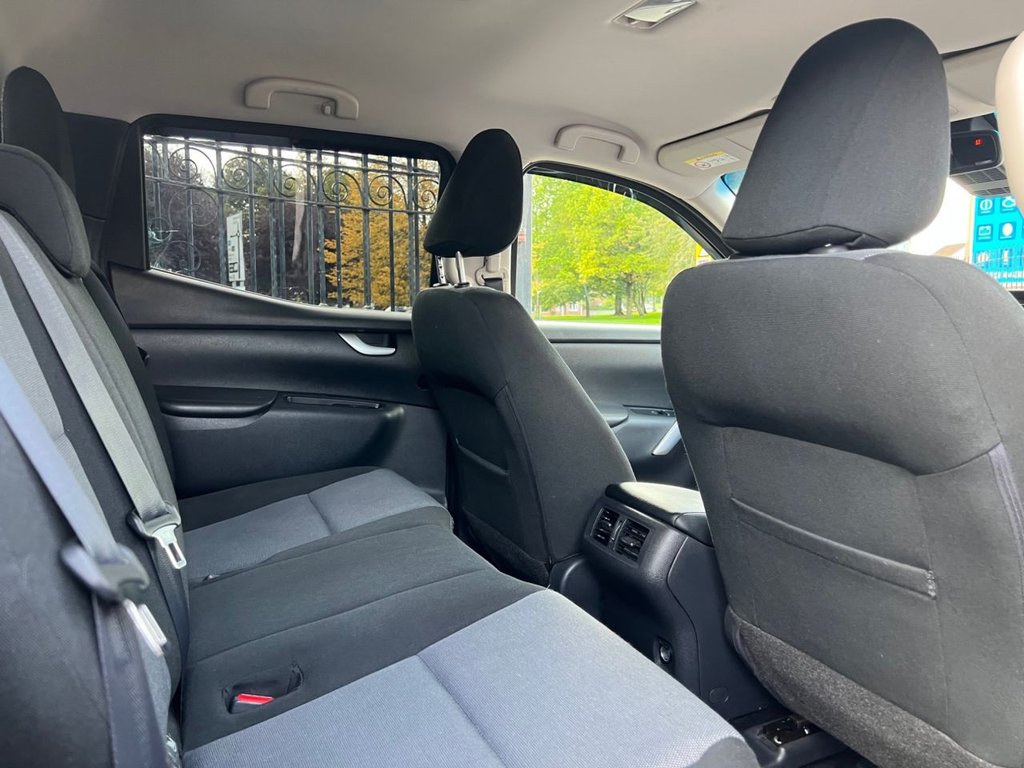 USED 2018 68 MERCEDES-BENZ X-CLASS 2.3 CDI BEECHWOOD CUSTOM Pickup Double Cab 4dr Diesel Auto 4MATIC Euro 6 (190 ps) *AWARD WINNING DEALERSHIP*