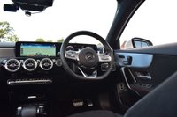 USED 2020 70 MERCEDES-BENZ A-CLASS 1.3 A250e 15.6kWh AMG Line (Premium Plus 2) Hatchback 5dr Petrol Plug-in Hybrid 8G-DCT Euro 6 (s/s) (218 ps) PAN ROOF / CARPLAY / REV CAM