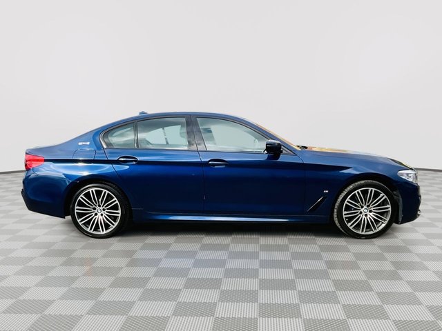 2019 BMW 5 SERIES - Photo 6
