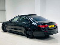 USED 2022 72 MERCEDES-BENZ S-CLASS 3.0 S580Le V6 28.6kWh AMG Line (Premium) Saloon 4dr Petrol Plug-in Hybrid G-Tronic+ Euro 6 (s/s) (510 ps) Black Pack / Dechrome | Lowering Links | Panoramic Roof | Burmester Sound | AA Inspected