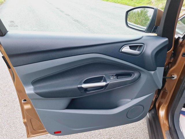 2015 FORD GRAND C-MAX - Photo 7