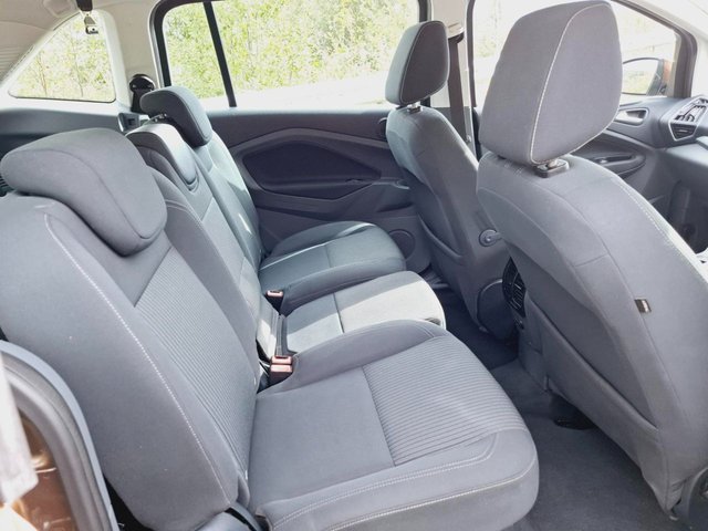 2015 FORD GRAND C-MAX - Photo 9