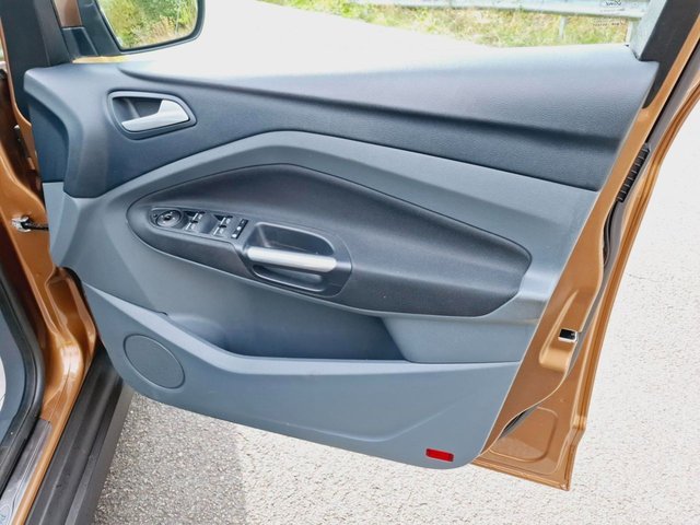 2015 FORD GRAND C-MAX - Photo 6