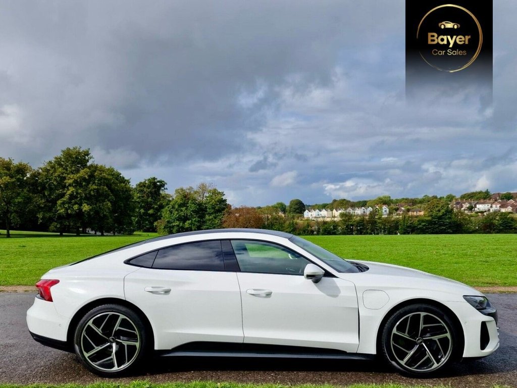 USED 2022 71 AUDI E-TRON GT 93.4kWh Vorsprung Saloon 4dr Electric Auto quattro (476 ps) 