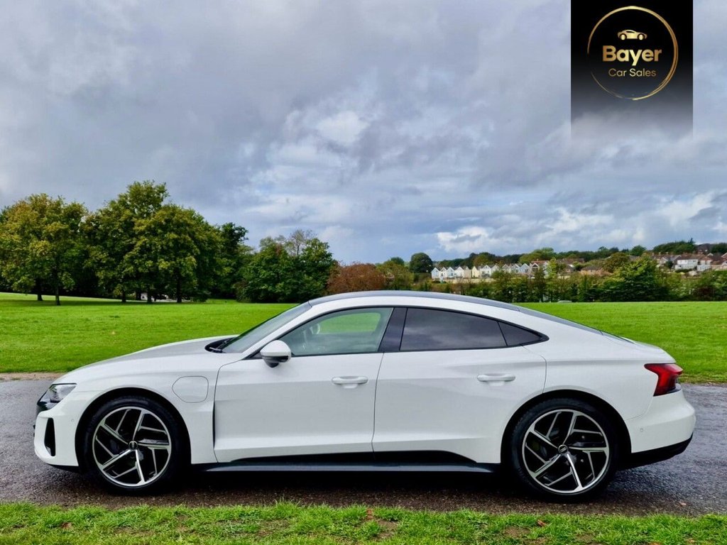 USED 2022 71 AUDI E-TRON GT 93.4kWh Vorsprung Saloon 4dr Electric Auto quattro (476 ps) 