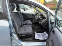 USED 2008 08 HONDA JAZZ 1.4 i-DSI SE Hatchback 5dr Petrol Manual (137 g/km, 82 bhp) CLEAN CONDITION THROUGHOUT + SERVICE HISTORY + FRESH SERVICE + NEW MOT + METALLIC BLUE COLOUR + SPEC INCLUDES ALLOY WHEELS, CLOTH INTERIOR, REMOTE LOCKING, ELECTRIC WINDOWS AND MIRRORS, MULTIFUNCTION STEERING WHEEL, A/C + 3 MONTHS WARRANTY + 12 MONTHS AA BREAKDOWN COVER INCLUDED