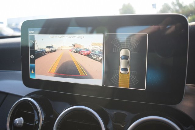 2019 Mercedes-Benz C-CLASS - Photo 2