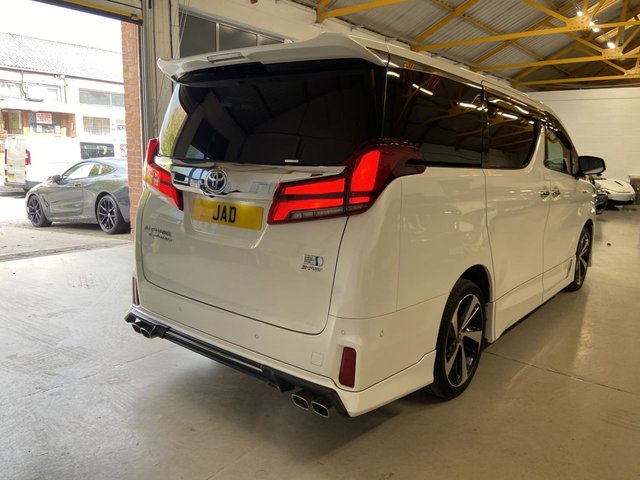 2020 TOYOTA ALPHARD ALPHARD 2.5 HYBRID - Photo 9