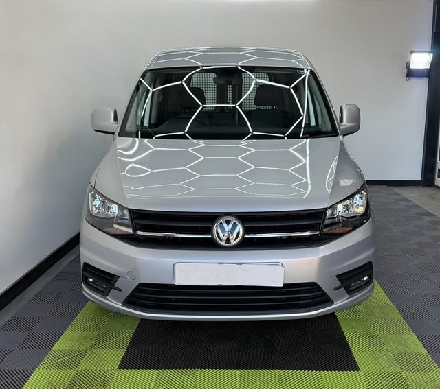 2017 VOLKSWAGEN CADDY - Photo 4