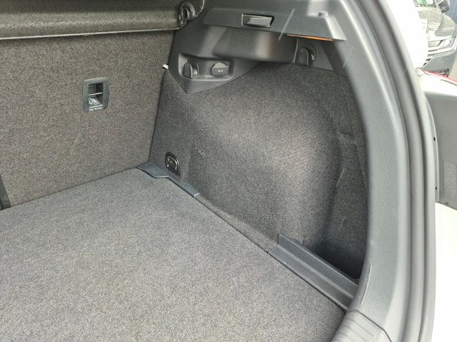 2017 Volkswagen Golf 2L GTI 5dr - Photo 12