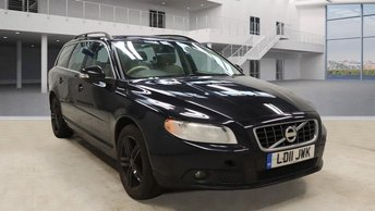 2011 VOLVO V70