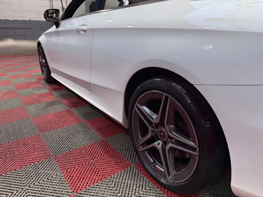 USED 2019 19 MERCEDES-BENZ C-CLASS 1.5 C200 MHEV AMG Line Cabriolet 2dr Petrol G-Tronic+ Euro 6 (s/s) (198 ps) APPLE CARPLAY+R/CAMERA+SAT NAV