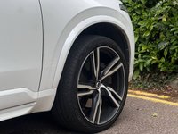 USED 2017 67 VOLVO XC90 2.0h T8 Twin Engine 10.4kWh R-Design Pro SUV 5dr Petrol Plug-in Hybrid Auto 4WD Euro 6 (s/s) (407 ps) 