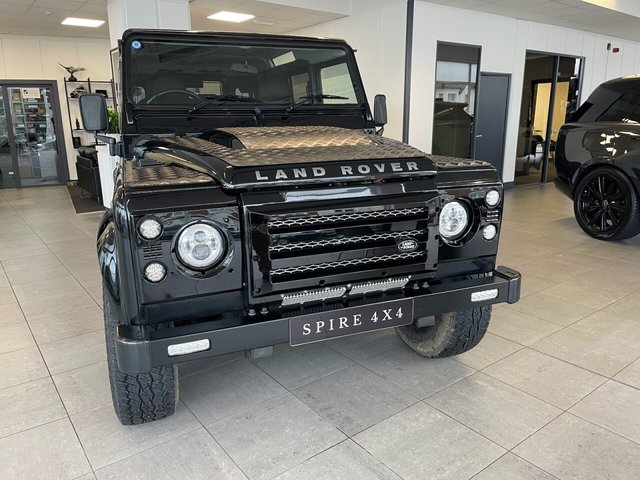 View our LAND ROVER DEFENDER