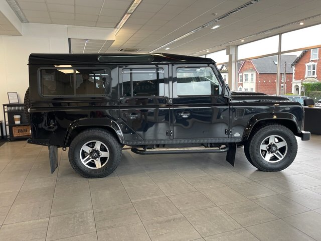 View our LAND ROVER DEFENDER