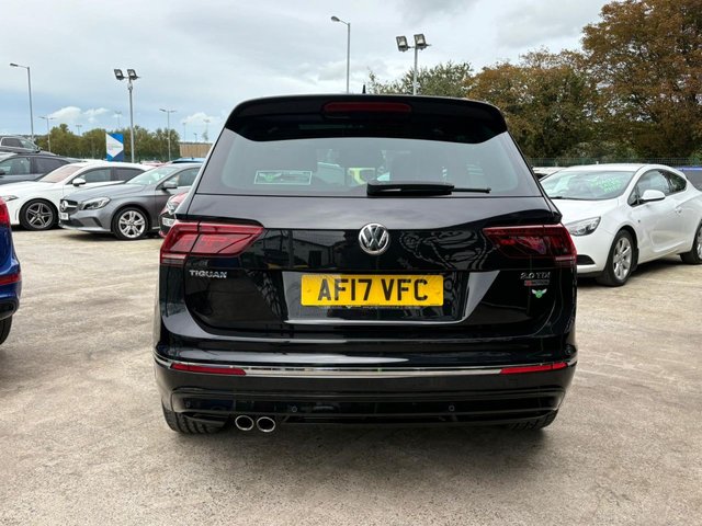 2017 VOLKSWAGEN TIGUAN 2.0 TDI BlueMotion Tech R-Line SUV 5dr Diesel DSG 4Motion Euro 6 (s/s) (150 ps) - Photo 4