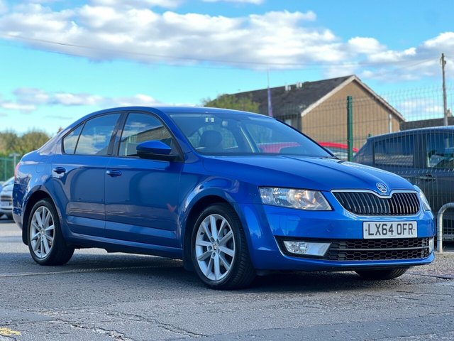 View our Skoda Octavia 1.6 TDI Elegance Hatchback 5dr Diesel DSG Euro 5 (s/s) (105 ps)
