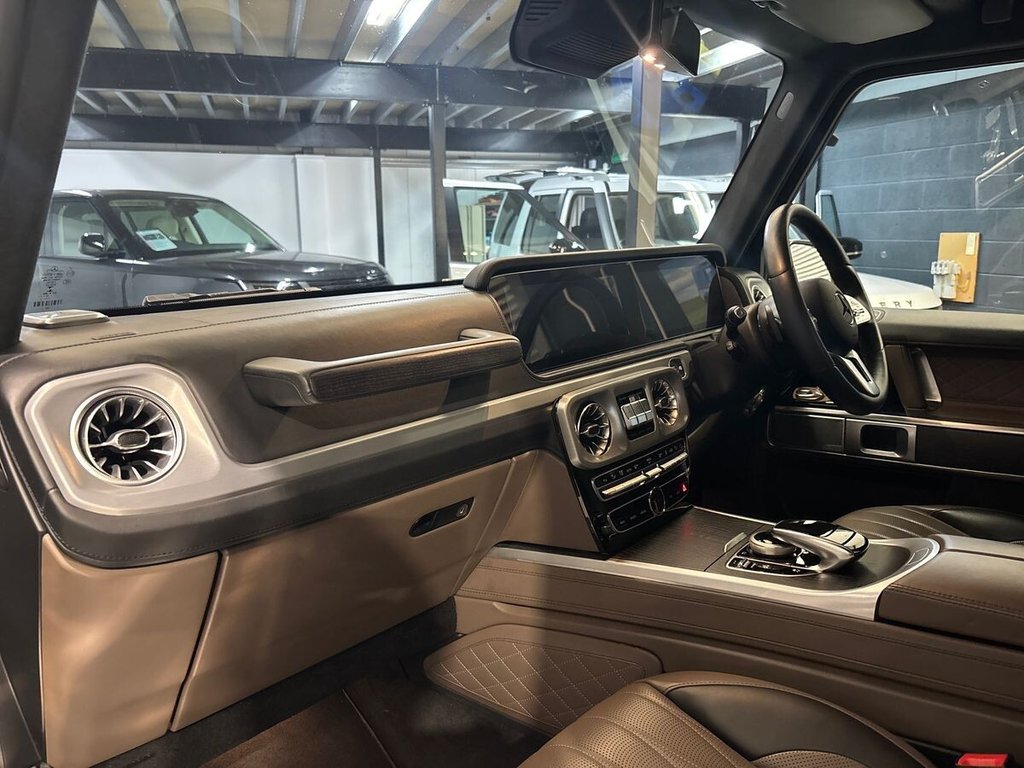 USED 2019 W MERCEDES-BENZ G-CLASS 2.9 G350d AMG Line (Premium) SUV 5dr Diesel G-Tronic+ 4MATIC Euro 6 (s/s) (286 ps) OLIVE GREEN|DESIGNO LEATHER