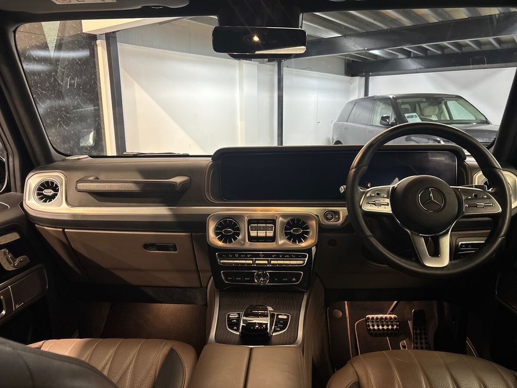 USED 2019 W MERCEDES-BENZ G-CLASS 2.9 G350d AMG Line (Premium) SUV 5dr Diesel G-Tronic+ 4MATIC Euro 6 (s/s) (286 ps) OLIVE GREEN|DESIGNO LEATHER