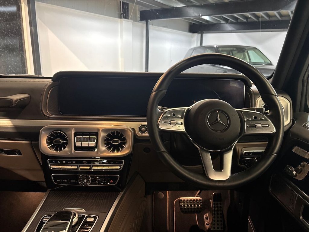 USED 2019 W MERCEDES-BENZ G-CLASS 2.9 G350d AMG Line (Premium) SUV 5dr Diesel G-Tronic+ 4MATIC Euro 6 (s/s) (286 ps) OLIVE GREEN|DESIGNO LEATHER