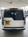 USED 2015 65 LAND ROVER DISCOVERY 4 3.0 SD V6 HSE Luxury SUV 5dr Diesel Auto 4WD Euro 6 (s/s) (256 bhp) This 2015 Land Rover Discovery 4 SD V6 HSE Luxury boasts exceptionally low mileage for its age, having covered just 60,041 miles. As a Euro 6 compliant model, it features a powerful 3.0L Diesel engine paired with a Four Wheel Drive drivetrain, offering robust performance and capability. The HSE Luxury trim ensures a premium experience, with notable features including automatic headlights, front parking aid, a heated steering wheel, and automatic climate control with air filtration.