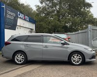 USED 2018 18 TOYOTA AURIS 1.8 VVT-h Icon Tech Touring Sports 5dr Petrol Hybrid CVT Euro 6 (s/s) (136 ps) 