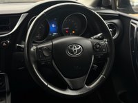 USED 2018 18 TOYOTA AURIS 1.8 VVT-h Icon Tech Touring Sports 5dr Petrol Hybrid CVT Euro 6 (s/s) (136 ps) 