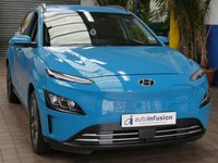 USED 2021 21 HYUNDAI KONA 64kWh Premium SUV 5dr Electric Auto (10.5kW Charger) (204 ps) SAT NAV REAR VIEW CAMERA ANDROID APPLE CARPLAY PARKING SENSORS 1 OWNER EXCELLENT SERVICE HISTORY HYUNDAI WARRANTY TILL MAY 2026