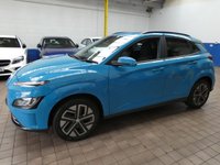 USED 2021 21 HYUNDAI KONA 64kWh Premium SUV 5dr Electric Auto (10.5kW Charger) (204 ps) SAT NAV REAR VIEW CAMERA ANDROID APPLE CARPLAY PARKING SENSORS 1 OWNER EXCELLENT SERVICE HISTORY HYUNDAI WARRANTY TILL MAY 2026