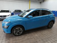 USED 2021 21 HYUNDAI KONA 64kWh Premium SUV 5dr Electric Auto (10.5kW Charger) (204 ps) SAT NAV REAR VIEW CAMERA ANDROID APPLE CARPLAY PARKING SENSORS 1 OWNER EXCELLENT SERVICE HISTORY HYUNDAI WARRANTY TILL MAY 2026