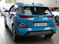 USED 2021 21 HYUNDAI KONA 64kWh Premium SUV 5dr Electric Auto (10.5kW Charger) (204 ps) SAT NAV REAR VIEW CAMERA ANDROID APPLE CARPLAY PARKING SENSORS 1 OWNER EXCELLENT SERVICE HISTORY HYUNDAI WARRANTY TILL MAY 2026