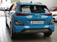 USED 2021 21 HYUNDAI KONA 64kWh Premium SUV 5dr Electric Auto (10.5kW Charger) (204 ps) SAT NAV REAR VIEW CAMERA ANDROID APPLE CARPLAY PARKING SENSORS 1 OWNER EXCELLENT SERVICE HISTORY HYUNDAI WARRANTY TILL MAY 2026