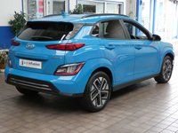 USED 2021 21 HYUNDAI KONA 64kWh Premium SUV 5dr Electric Auto (10.5kW Charger) (204 ps) SAT NAV REAR VIEW CAMERA ANDROID APPLE CARPLAY PARKING SENSORS 1 OWNER EXCELLENT SERVICE HISTORY HYUNDAI WARRANTY TILL MAY 2026